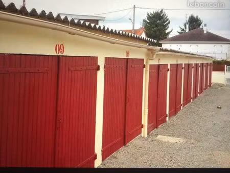 à louer garage/box