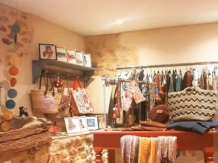 bureau/ local commercial