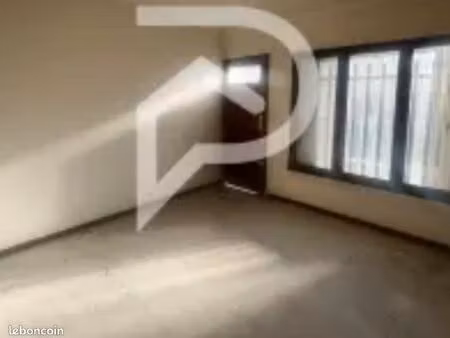 bureau. 50 m2. avignon