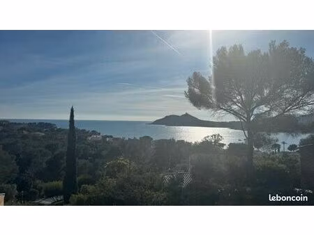 superbe vue mer dans le domaine du rastel d’agay