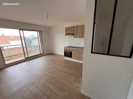 t1 bis rénové quartier gare/ st michel