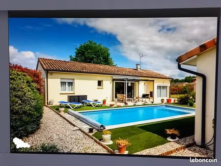 vends maison traditionnelle de plein pied t4