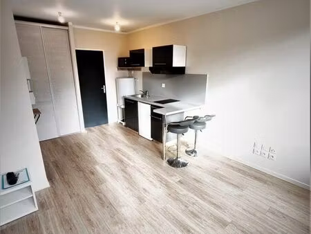 studio entiérement rénové