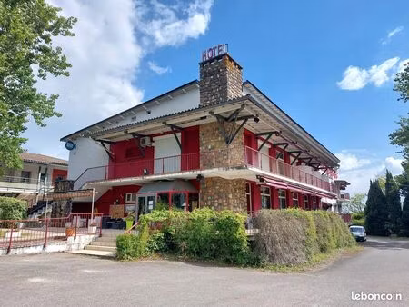 hôtel restaurant bar