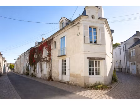 chalonnes sur loire - appartement t3 de caractère - 86 m² avec potentiel d'aménagement