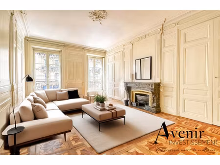 appartement t4 de 137m² dans un superbe immeuble ancien avec ascenseur lyon 6ème métro foc