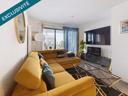 t3 avec ascenseur  terrasse et parking