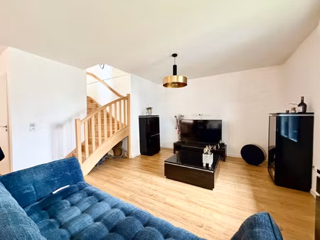 wasquehal hotel de ville - t3 avec balcon et parking