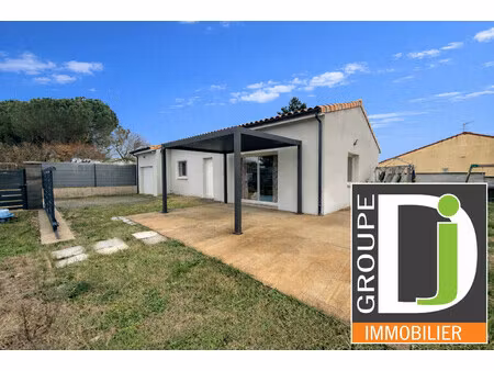 maison récente de plain pied