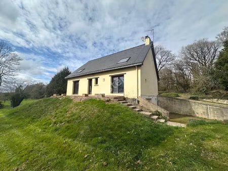 maison de 6 pièces à porcaro (56380)