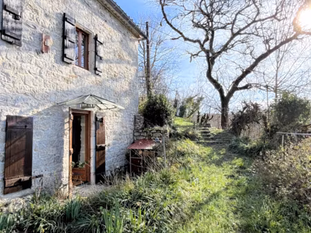 propriété en pierre avec maison d'amis 1 5 hectare vue v