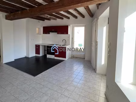 maison de 60 m2  2 chambres avec garage et cour - vouvray su