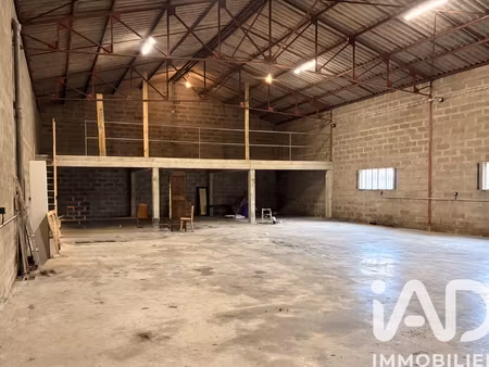 vente surface diverse 920 m²