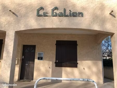 bureaux 79 m² saint cyr sur mer