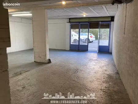 local 155 m² cogolin