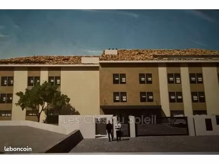 local commercial 126 m² sanary-sur-mer