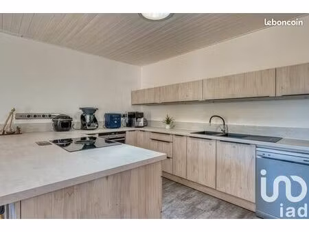propriété 10 pièces 232 m²