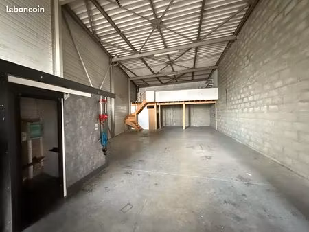 entrepôt 140 m² les sables d olonne