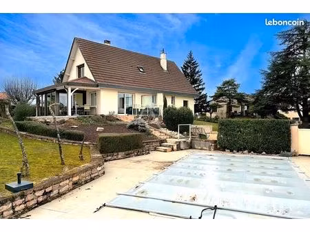 maison 7 pièces 130 m²