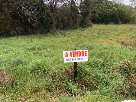 terrain constructible 846 m2 st julien l'ars