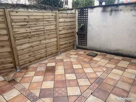 studio avec terrasse de 20 m2