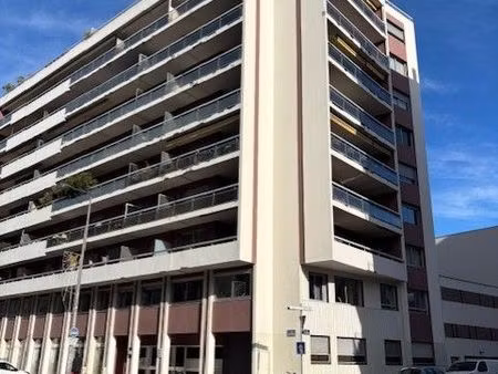 a vendre – appartement t2 de 68 m2