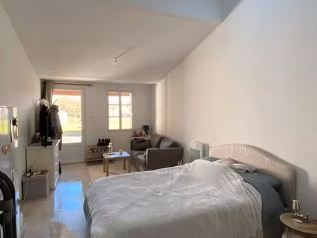 studio neuf non meublé