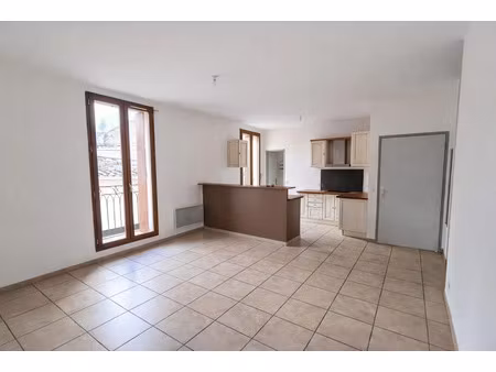 location appartement 3 pièces 69.78 m² à loupian (34140)  790 €