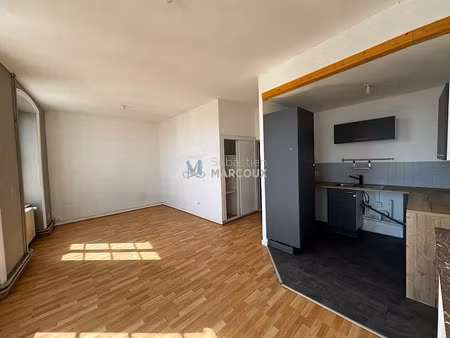 location appartement 5 pièces 105 m² à montbrison (42600)  670 €