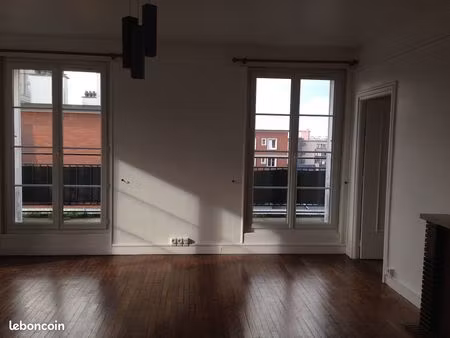 appartement t3 en centre ville près de la plage