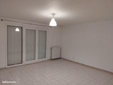 location t3 61m2 quartier celleneuve montpellier  balcon et garage fermé