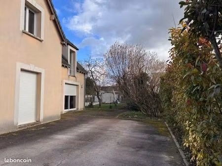 maison 7 pièces 140 m²