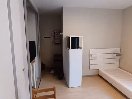 studio 20m2 entre gare et chateau