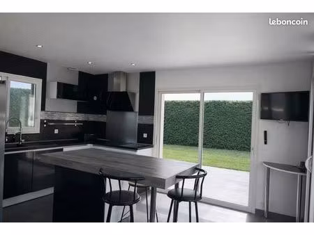 maison 140 m2 avec piscine