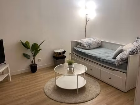 location studio meublé cergy le haut