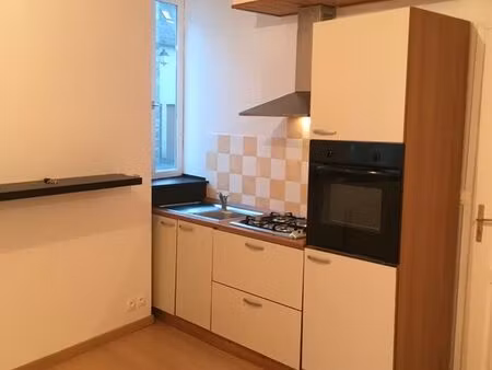 a louer f2 à orcival