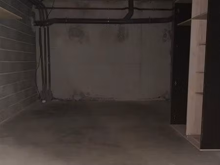 location garage 17m2 bastia fango avec électricité