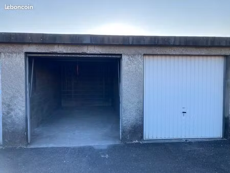 parking/box 6 m² saint-martin-d'hères