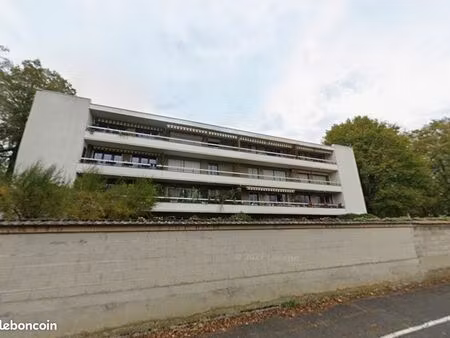 studio 1 pièce 19 m²