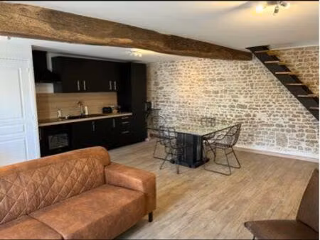 location maison village