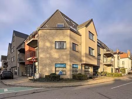 à louer : appartement soigné au centre de humbeek