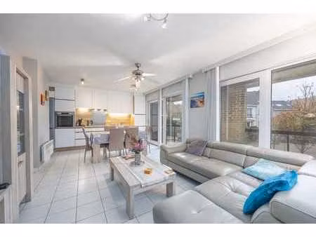 2-slaapkamer appartement in centrum mariakerke