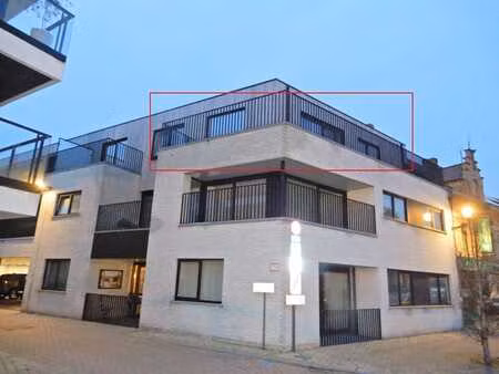 appartement op de tweede verdieping te wingene.