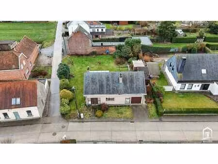 unieke opportuniteit: bungalow met achterliggende bouwgro...