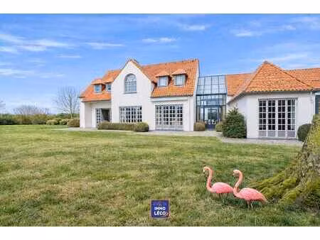 propriété d'exception érigée sur 5592m²  dans un environnem