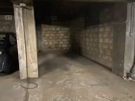 location parking à paris 5ème (75005)  152 €