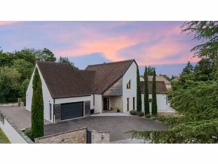 dracy-le-fort ? maison d'architecte avec piscine  combles aménageables & terrain de 1250..
