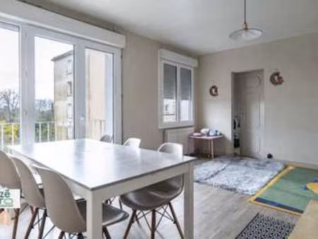 vente appartement 5 pièces à fontenay-le-comte (85200) : à vendre 5 pièces / 81m² fontenay