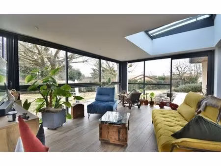 maison saint-jean-de-niost m² t-7 à vendre  459 000 €