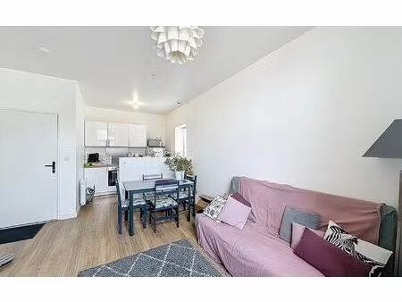 location appartement  m² t-0 à châtel-guyon  530 €